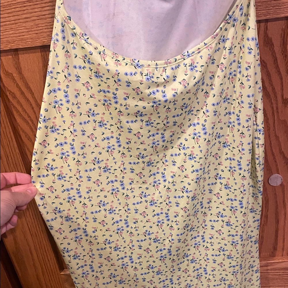 Floral Yellow Maxi Dress Size Large - Picture 7 of 8